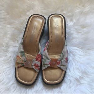 Donald J Pliner Floral Wedge